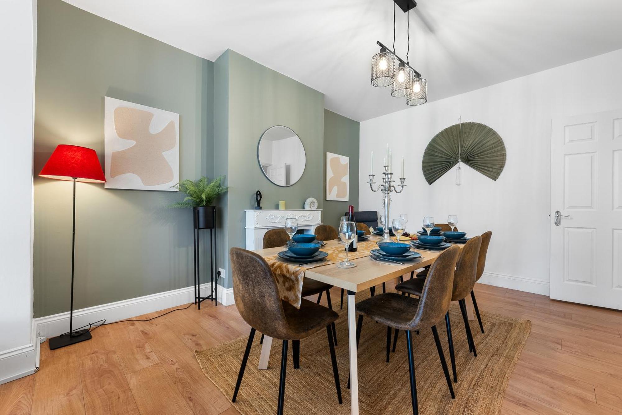 Long Term And Summer Special Offer! 5-Bedroom Spacious, Stunning Design, Sociable Areas & Cosy House Near South Downs Park, Sleeps 11 With Games Room, Private Parking And Garden- By Blue Puffin Stays Waterlooville Luaran gambar