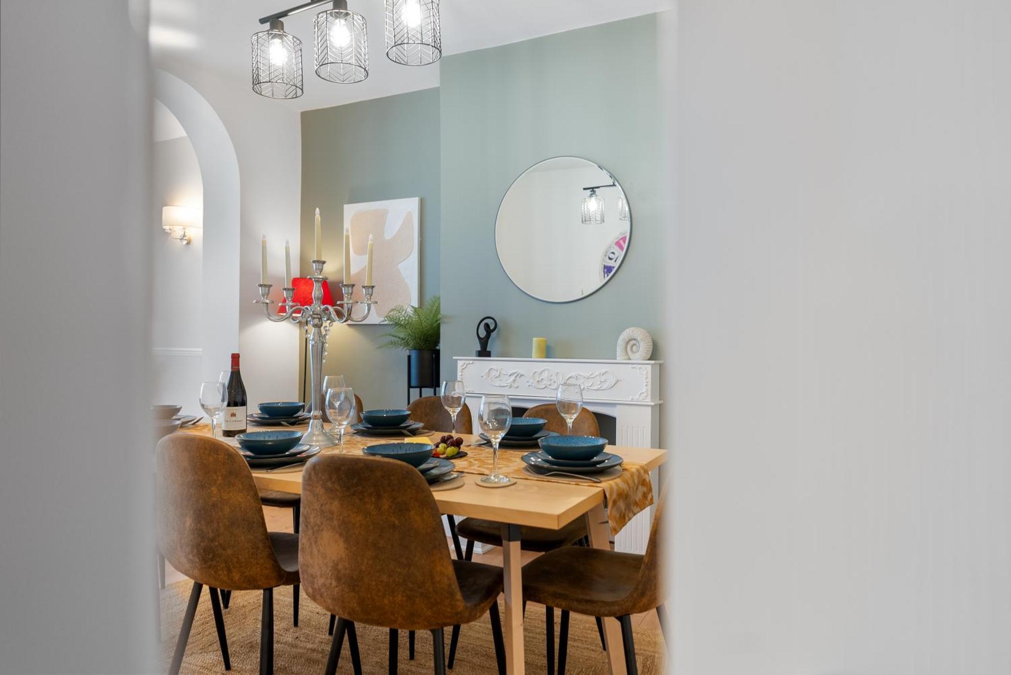 Long Term And Summer Special Offer! 5-Bedroom Spacious, Stunning Design, Sociable Areas & Cosy House Near South Downs Park, Sleeps 11 With Games Room, Private Parking And Garden- By Blue Puffin Stays Waterlooville Luaran gambar