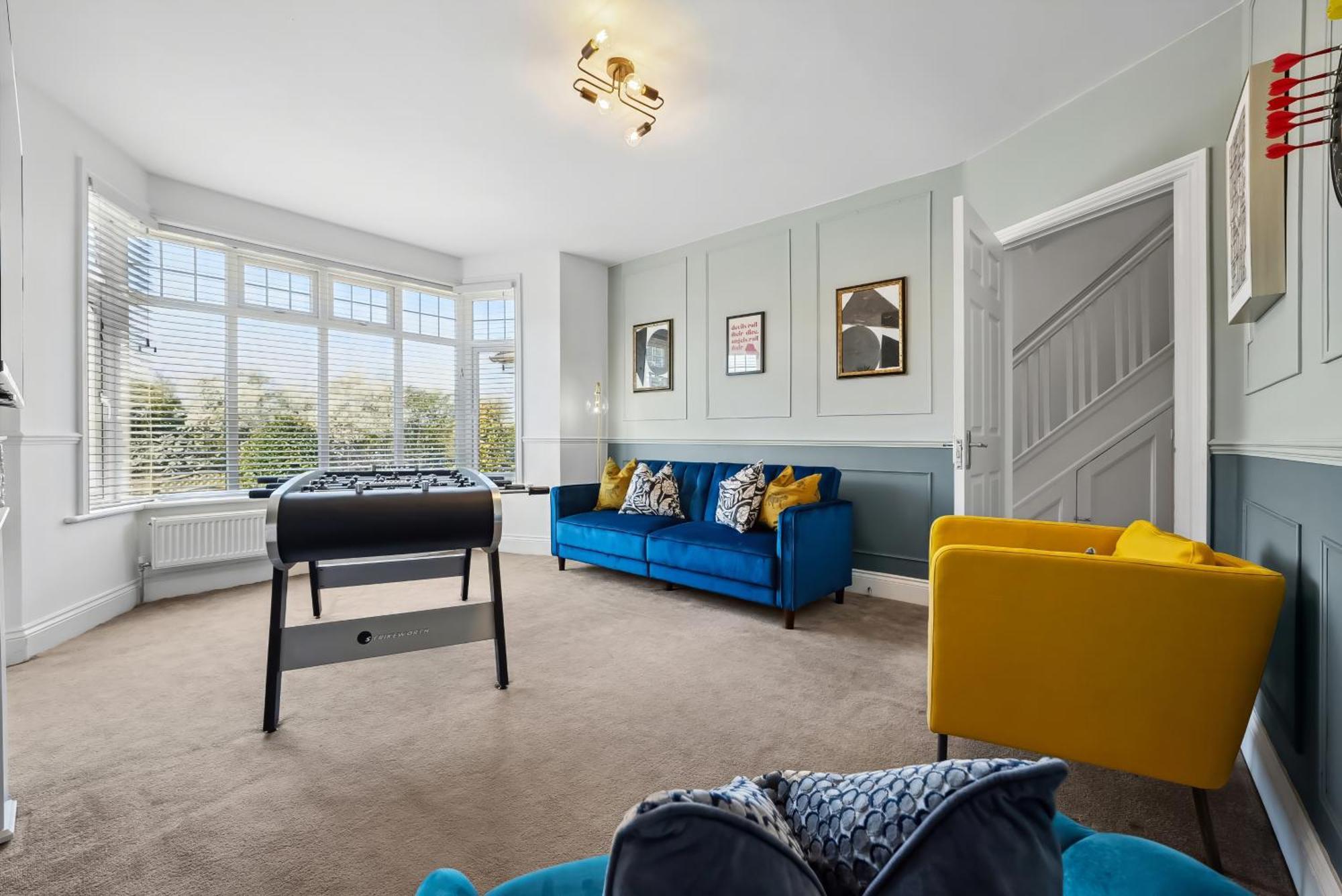 Long Term And Summer Special Offer! 5-Bedroom Spacious, Stunning Design, Sociable Areas & Cosy House Near South Downs Park, Sleeps 11 With Games Room, Private Parking And Garden- By Blue Puffin Stays Waterlooville Luaran gambar
